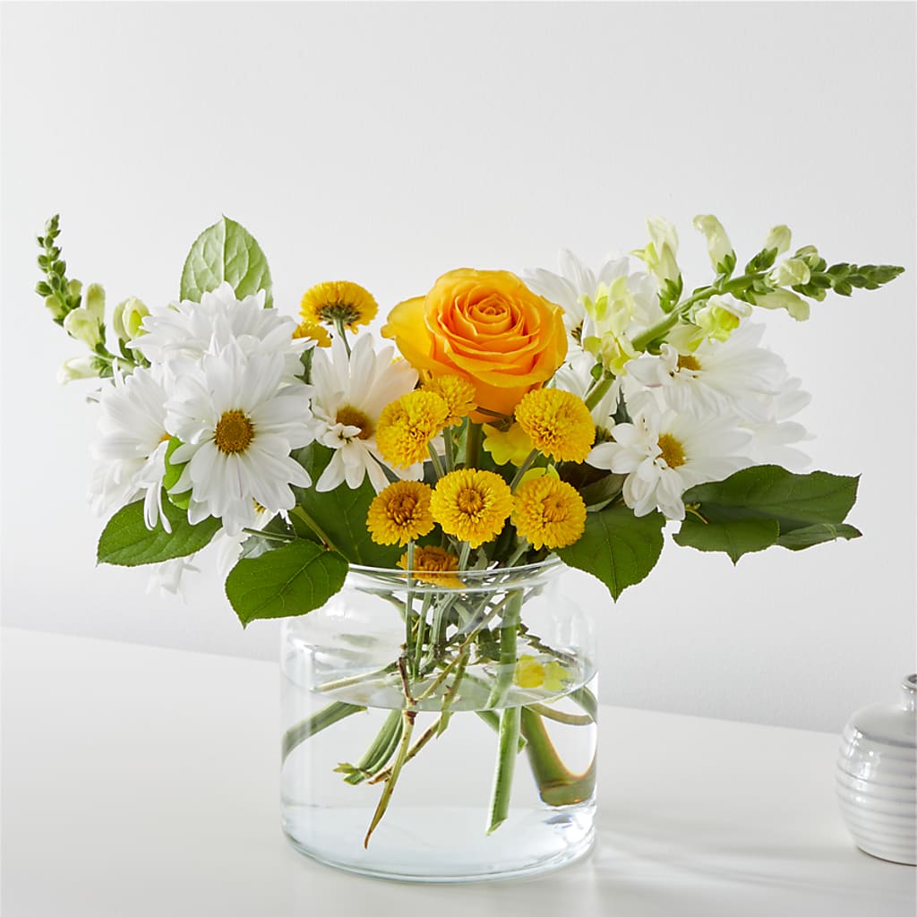Sun Salutation Bouquet – Family Florist, Red Springs NC