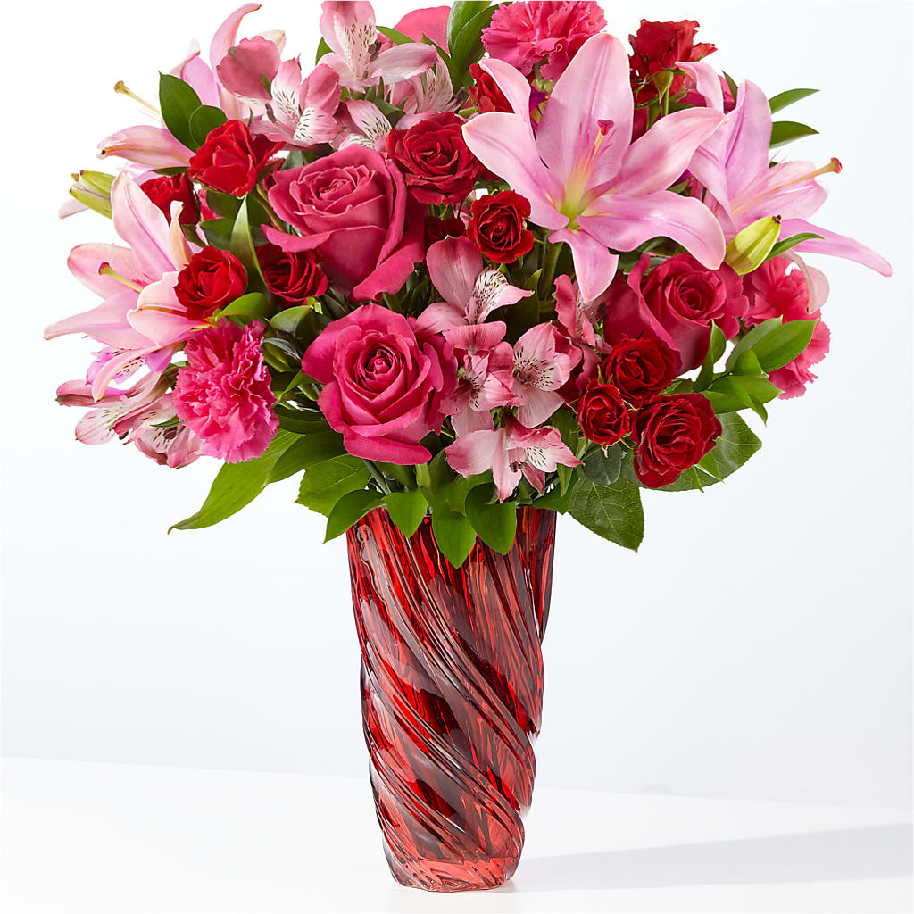 In Love Bouquet with Luxe Swirl Vase – Family Florist, Red Springs NC