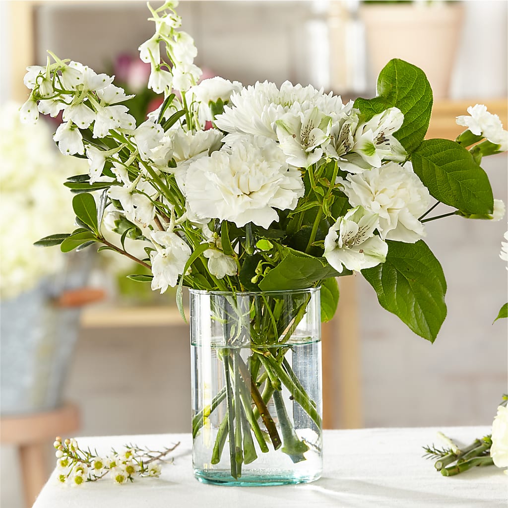 Classic Ivory – A Florist Original – Family Florist, Red Springs NC