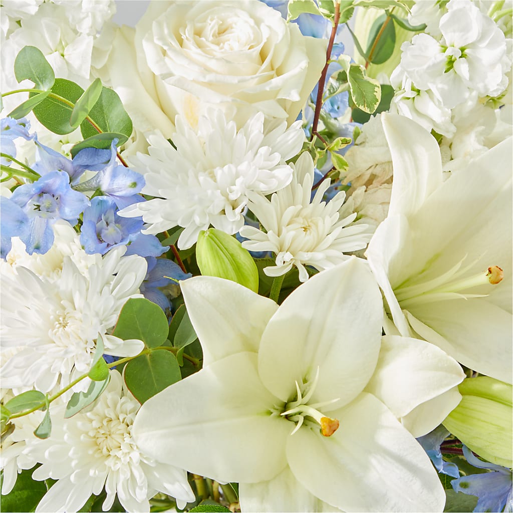 Peace of Mind Bouquet –  Family Florist, Red Springs NC