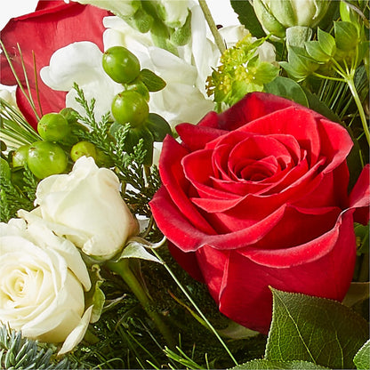 Deck the Halls Bouquet –  Family Florist, Red Springs NC