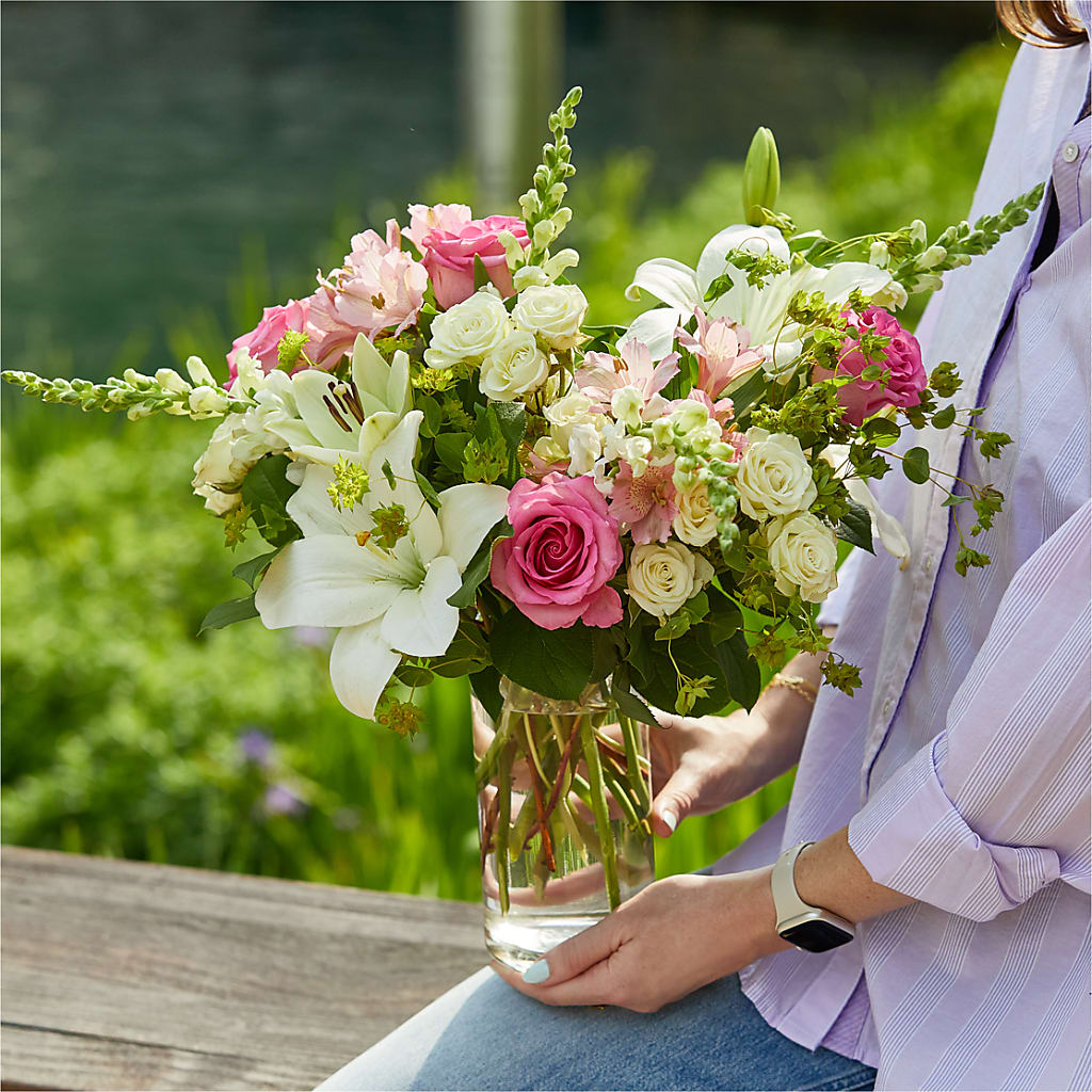 Fondly Bouquet –  Family Florist, Red Springs NC